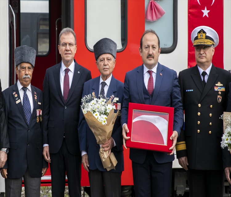 Atatürk'ün Mersin'e gelisinin 100. yil dönümü törenle kutlandiAleyna Coskun,Selahattin Özbozkurt