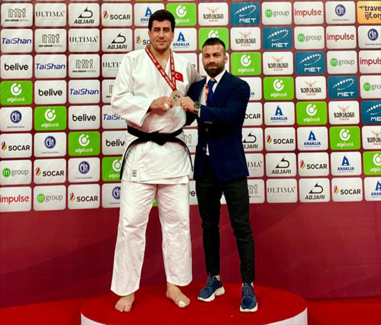 Milli judocu Münir Ertug, Tiflis'te gümüs madalya kazandiMuhammed Boztepe