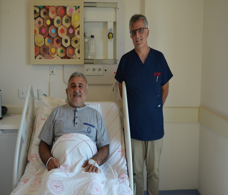 Antalya'da trigeminal nevralji hastasi, agrilarindan ameliyatla kurtulduMustafa Kurt